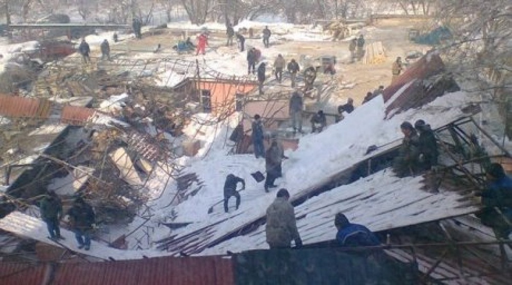 Collapsed roof of school No.111. Photo courtesy of vk.com