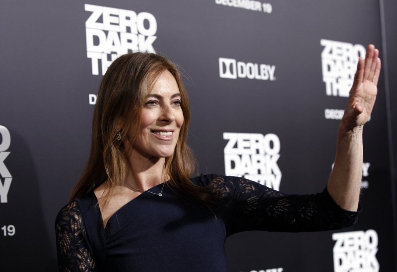 Director and producer of the movie Kathryn Bigelow waves at the premiere of "Zero Dark Thirty". ©RUETERS