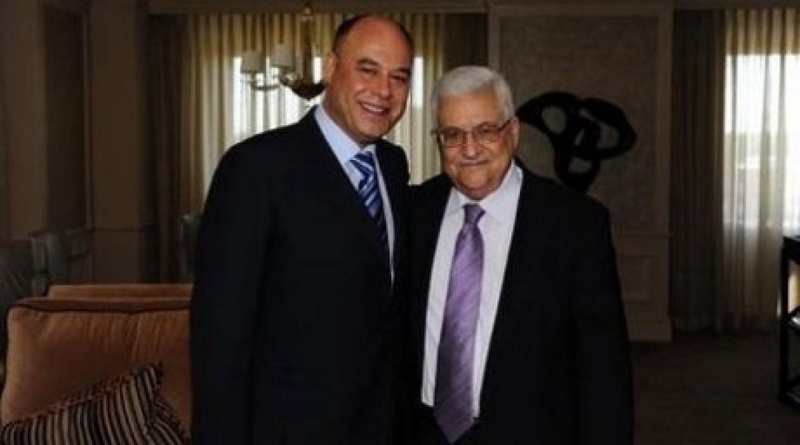 Issam Hourani and Mahmoud Abbas. Photo courtesy of challahhuakbar.blogspot.com