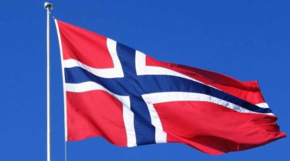 Norway flag. Photo courtesy of livetrips.ru