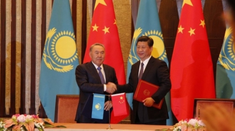 President of Kazakhstan Nursultan Nazarbayev and Chinese President  Xi Jinping © Dmitry Khegai
