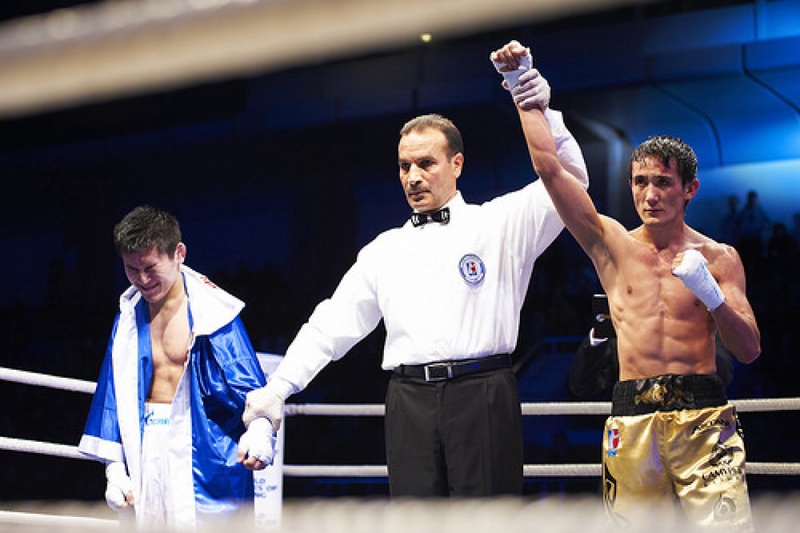 Belik Galanov loses to Mardan Berikbayev. Photo© 2014 «ASTANA ARLANS»