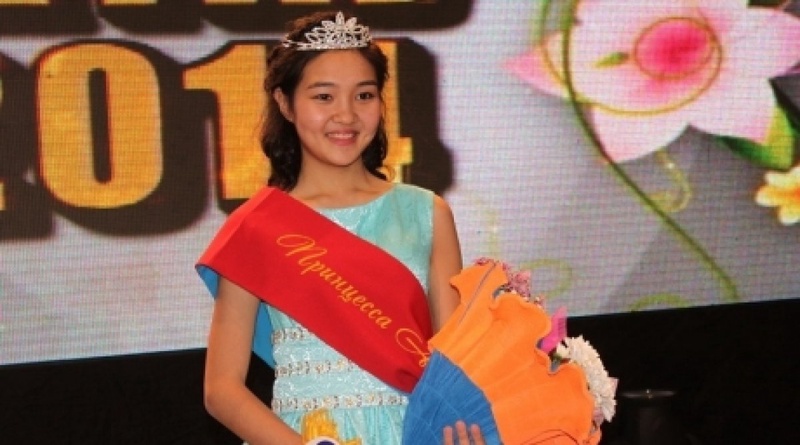 Ninth-former Kamila Makat won the title "Princess Aktau 2014". ©lada.kz/Stanislava Kucai