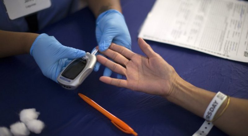 A patient is tested for diabetes. ©Reuters