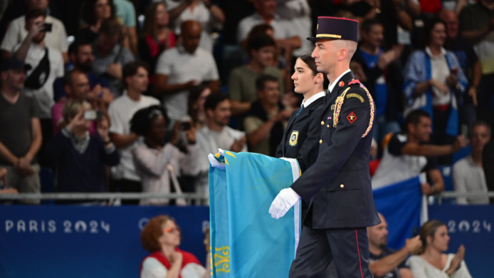 Organizer tried to take national flag from Kazakh gold medalist