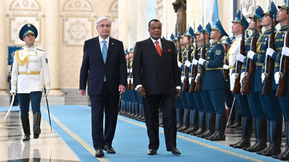 Tokayev welcomes Congo President at Akorda residence