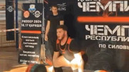 16-year-old Kazakhstani powerlifter sets new record